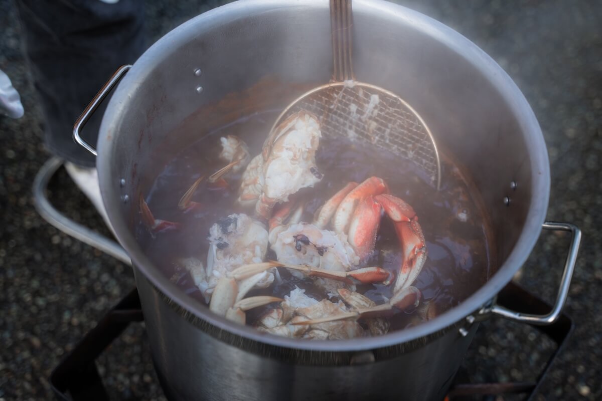 Guests enjoying the BC Crab Boil at Ship Point